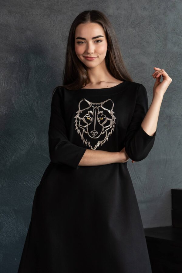 wolf embroidery black dress